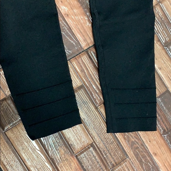 Fabletics High-Waisted Sculpt-knit Classic Legging - Picture 3 of 4